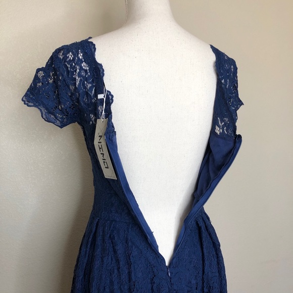 Lace Midi Dress - Picture 5 of 8